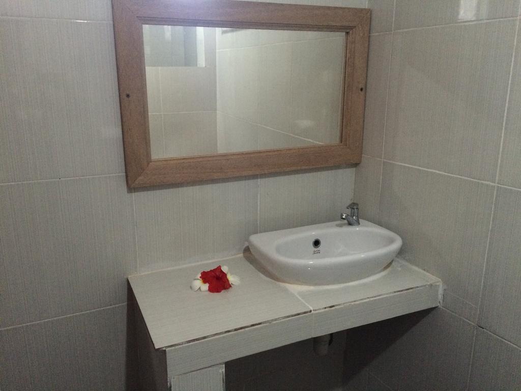 Linggy Homestay Lembongan Esterno foto