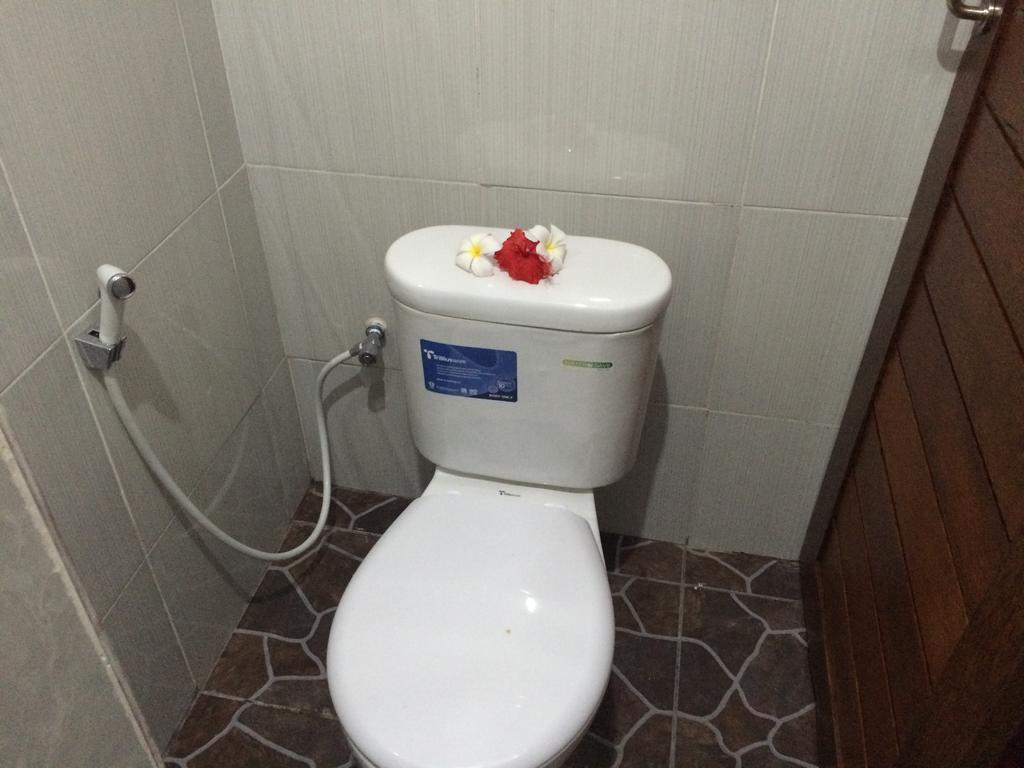 Linggy Homestay Lembongan Esterno foto