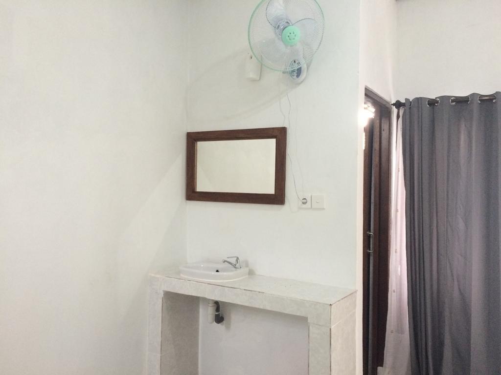 Linggy Homestay Lembongan Esterno foto